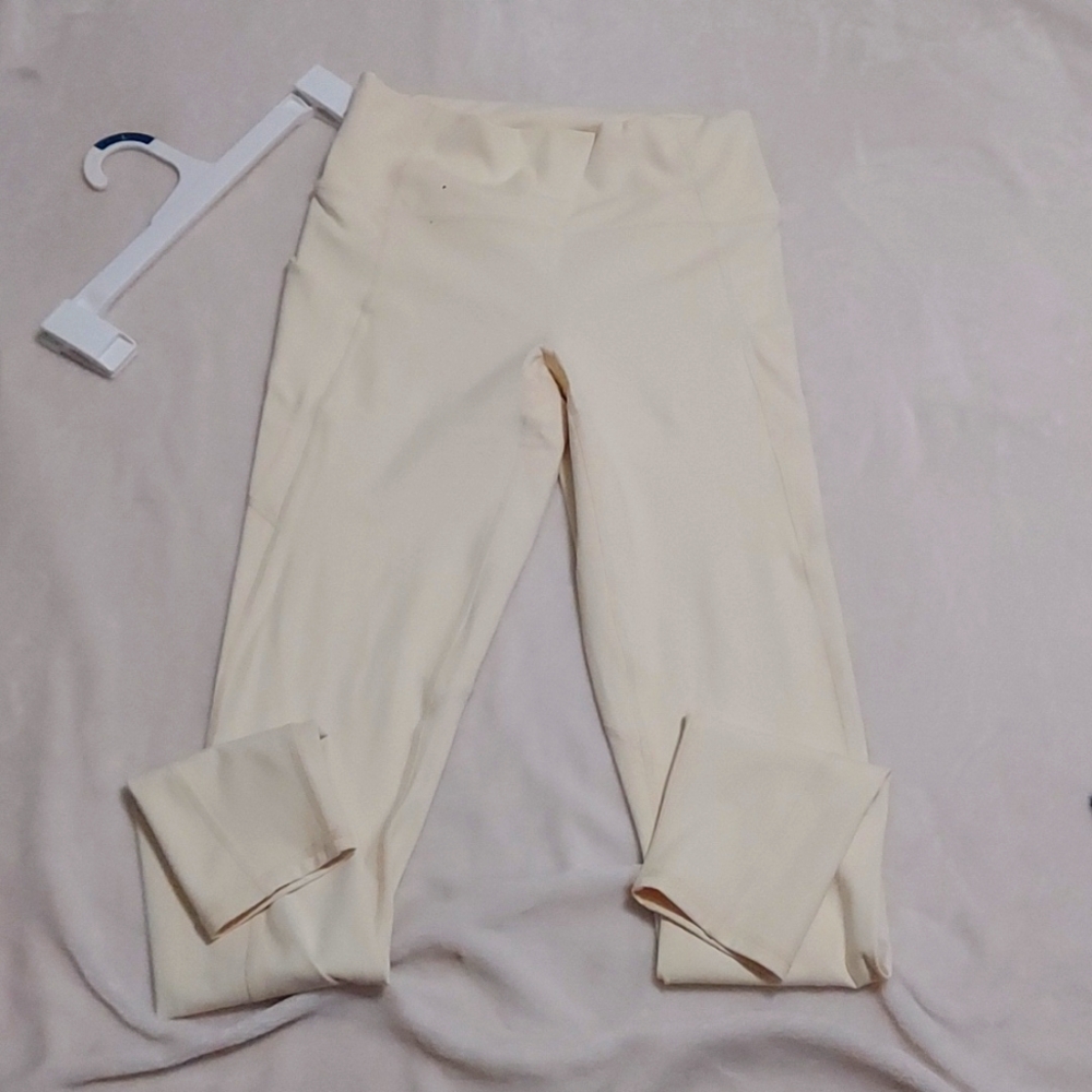 Fabletics PureLuxe size medium leggings